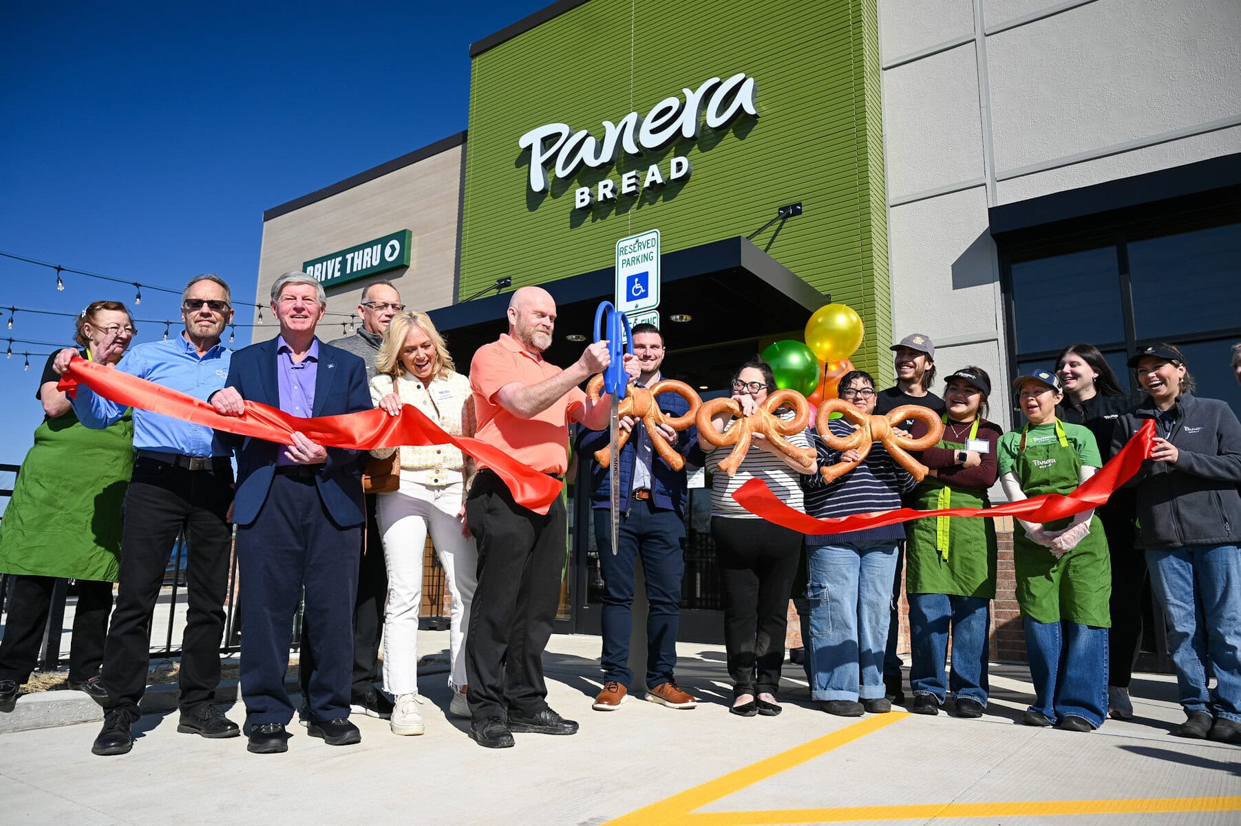 Panera opens in Loves Park